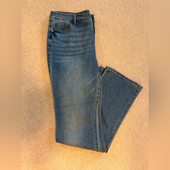 Old Navy Kicker Bootcut Jeans- Long - Picture 1 of 9